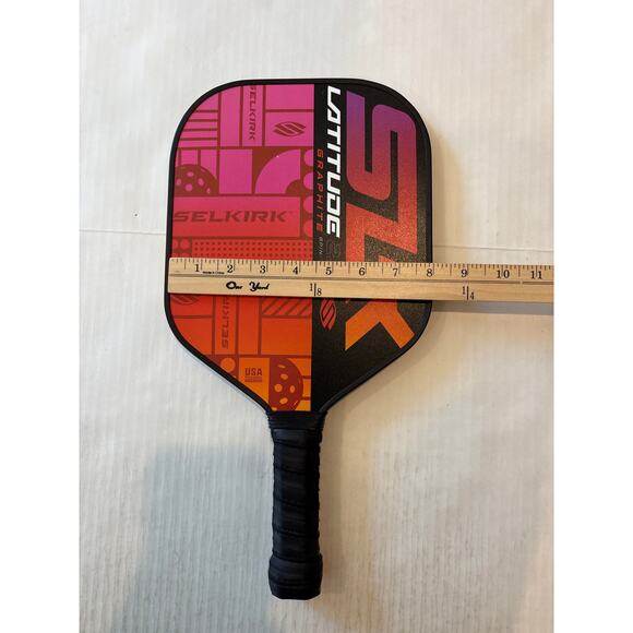 Selkirk SLK Pickleball Paddle Graphite Latitude 2.0 USAPA Approved Lightweight - Picture 9 of 11